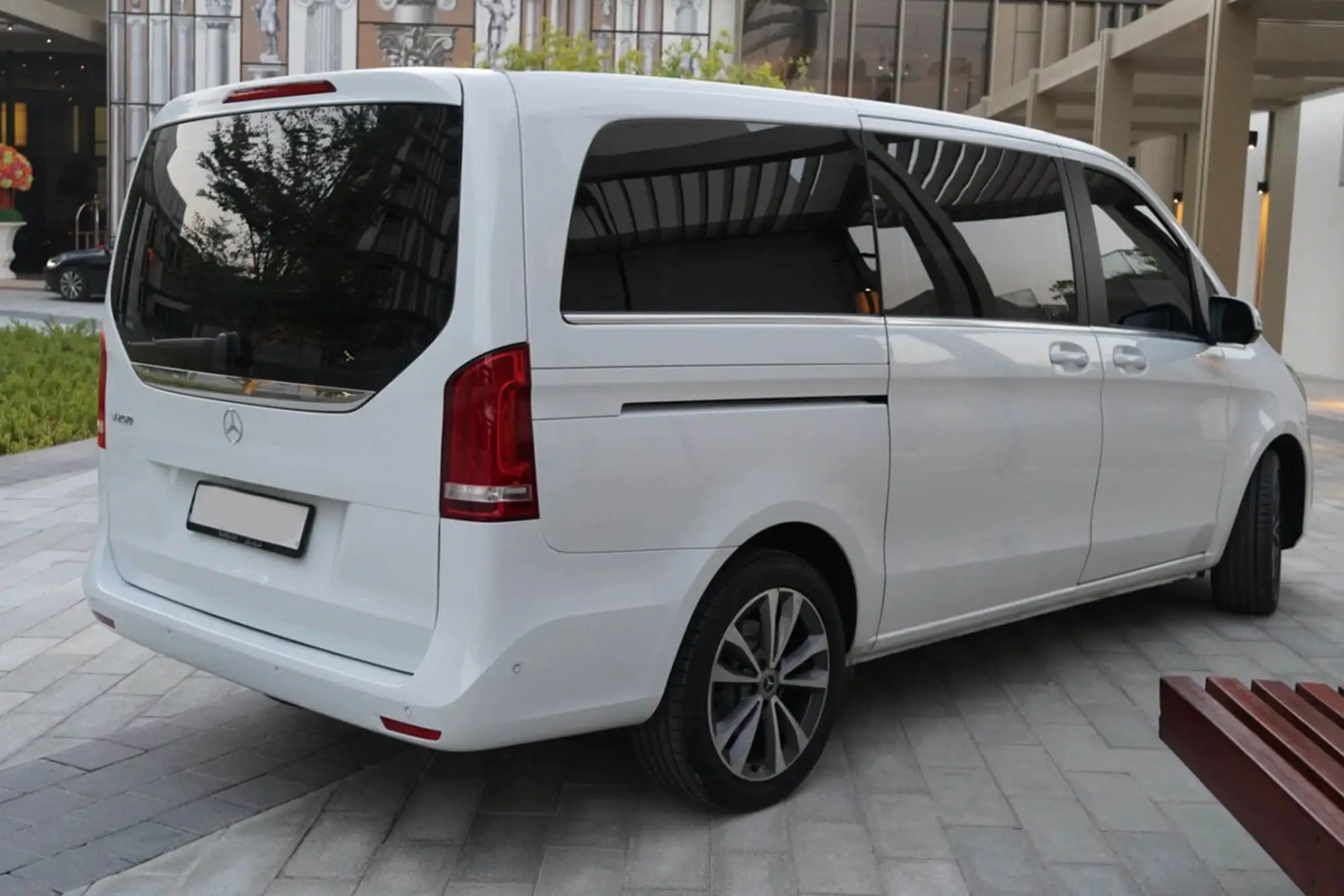 Mercedes-Benz V-class rent