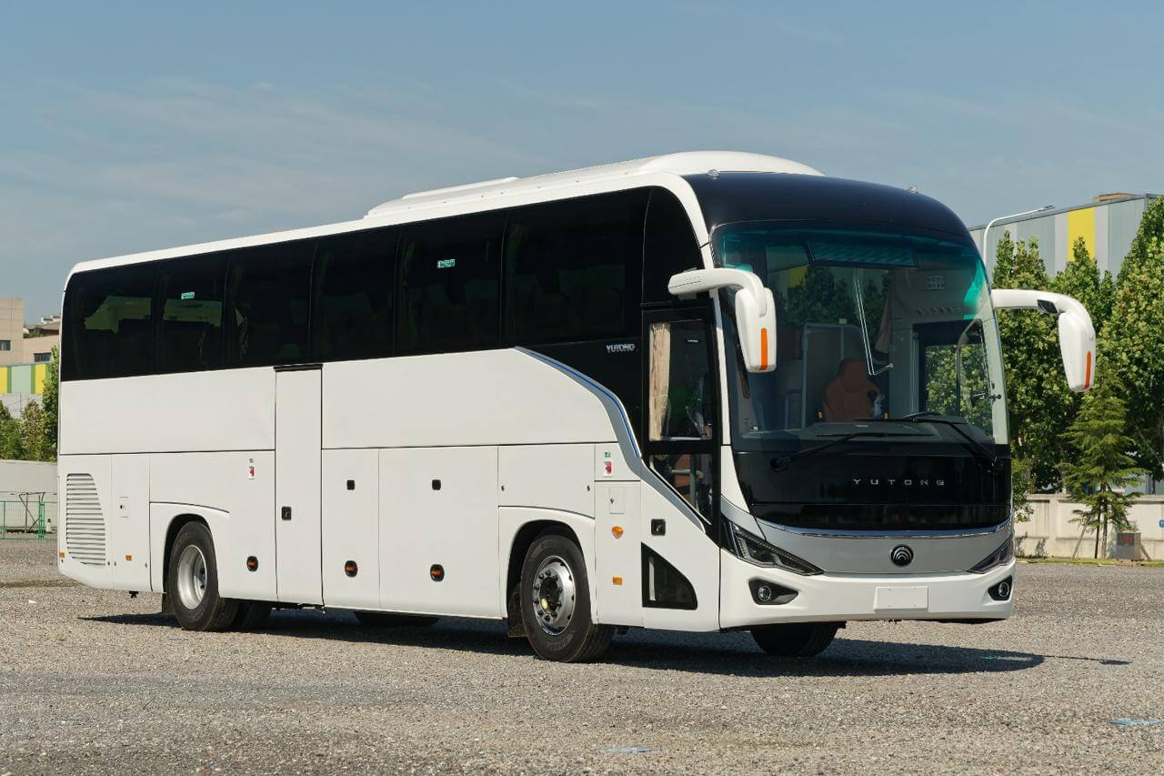 Yutong 6122 for rent 