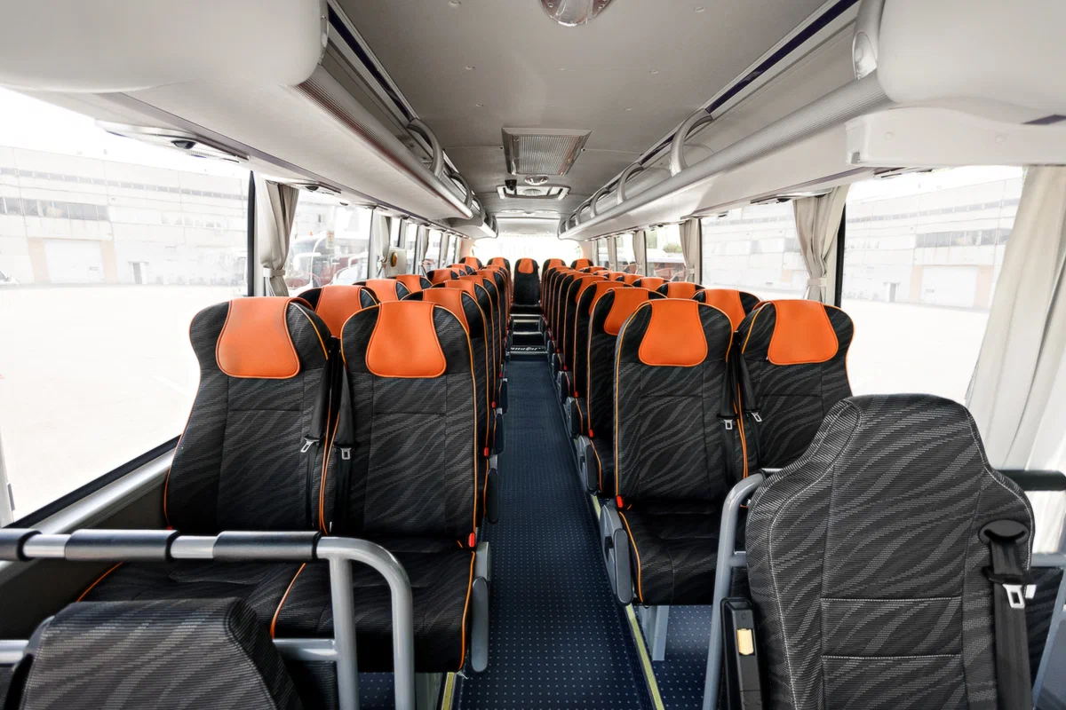 Yutong 6938 for rent